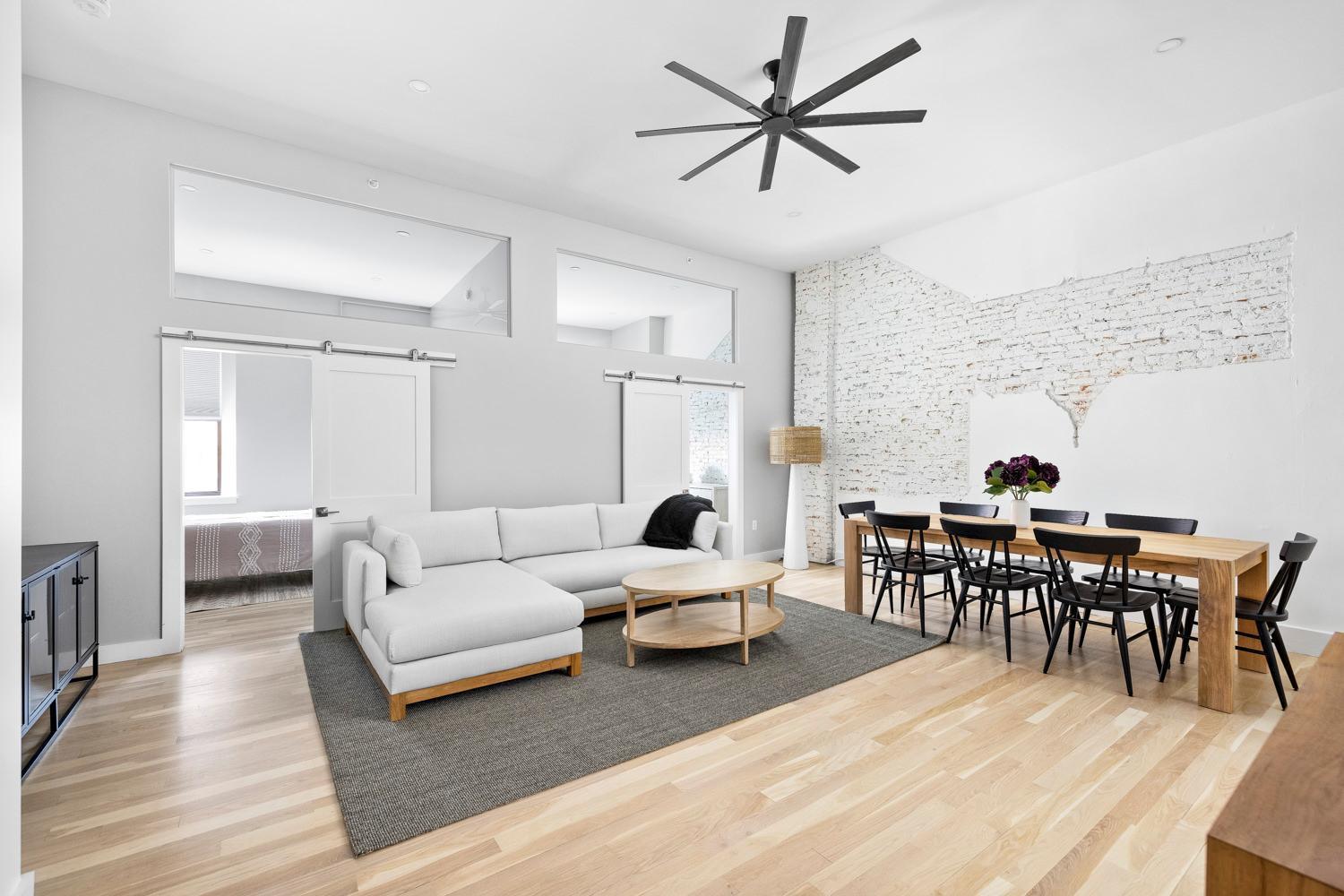 Modern Remodeled Loft In Portlands Iconic Old Portアパートメント エクステリア 写真
