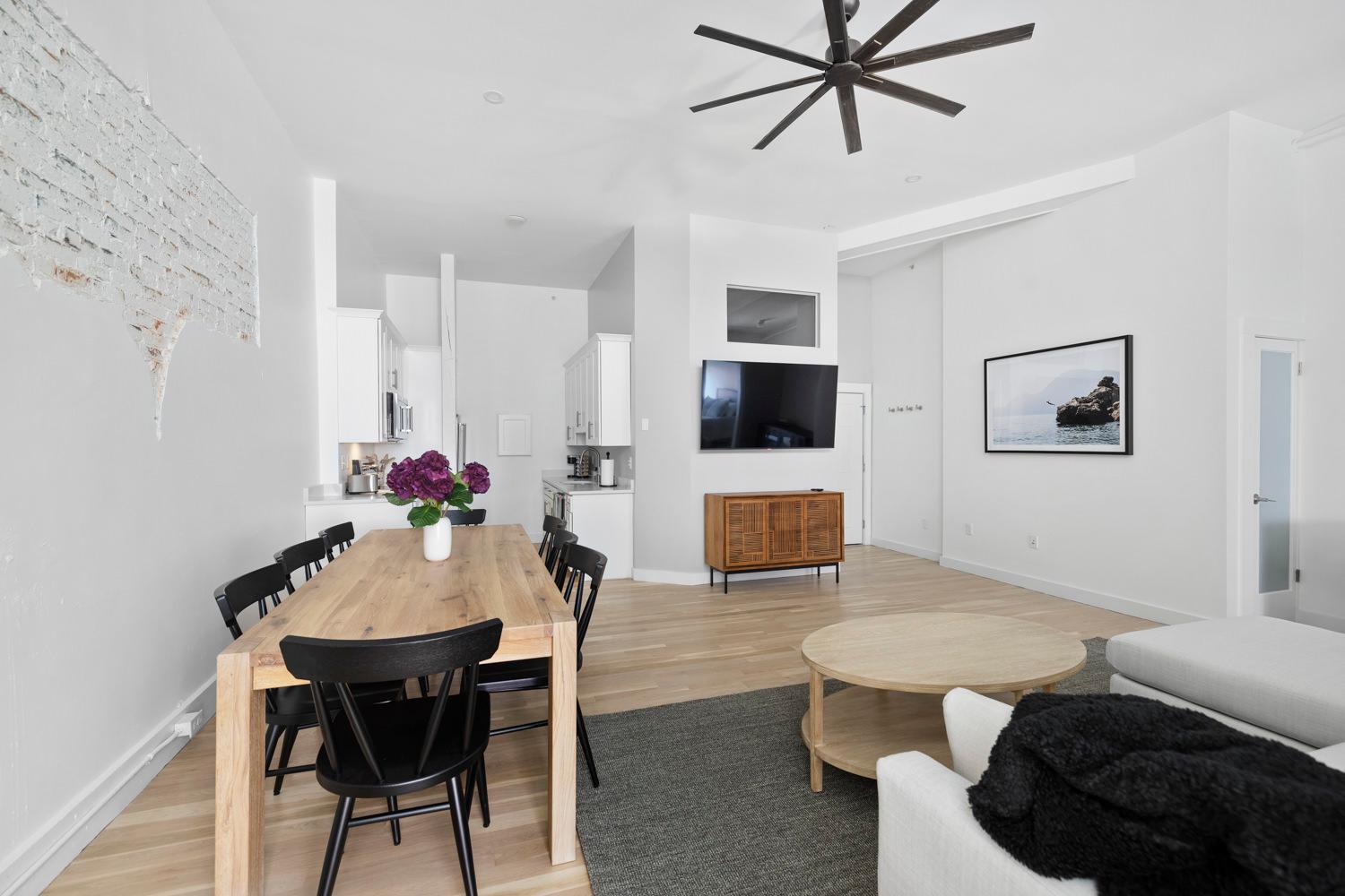 Modern Remodeled Loft In Portlands Iconic Old Portアパートメント エクステリア 写真